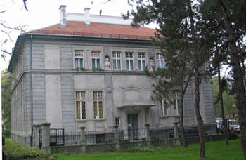 Dvor Srpskopravoslavne zvorničko-tuzlanske eparhije sa pokretnim naslijeđem, historijska građevina 1212923049ssssss