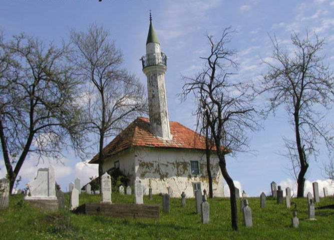 Donja džamija u selu Lukavica, zaseok Delići, historijska građevina 1135600040_resize