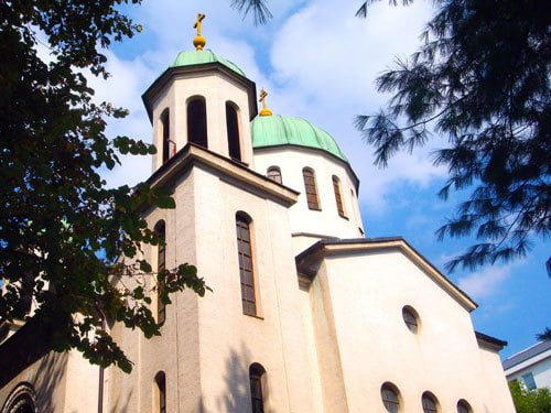 Hram Vaznesenja Gospodnjeg sa ikonostasom 2-1