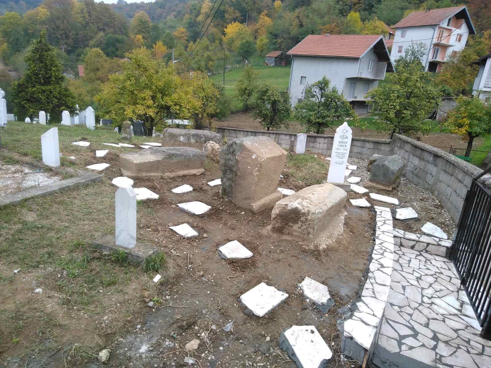 Uređena nekropola i zaštićeni stećci s natpisom
