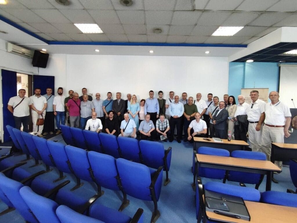 Održan naučni skup “Zavičajna istraživanja sjeveroistočne Bosne” u povodu 40 godina istraživačkog rada mr.sc. Rusmira Djedovića