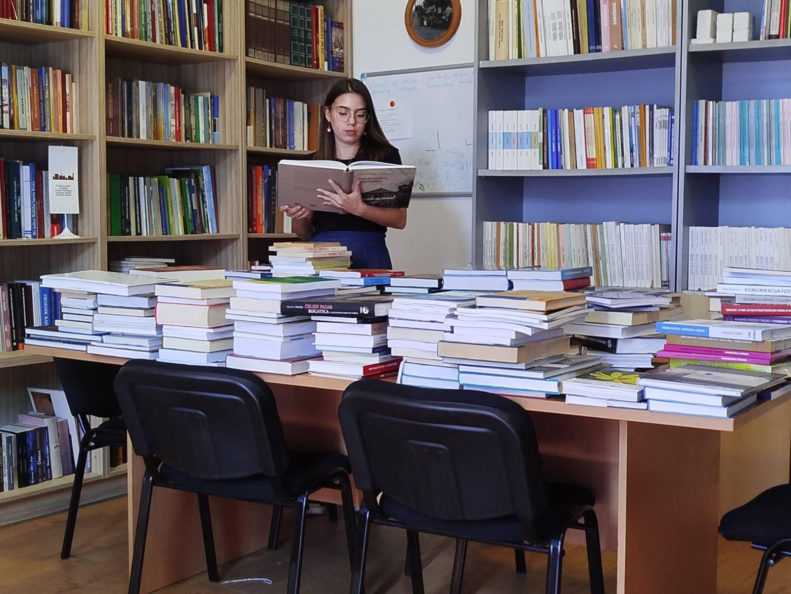 DONACIJA NAUČNIH I STRUČNIH KNJIGA BIBLIOTECI ZAVODA OD FEDERALNOG MINISTARSTVA OBRAZOVANJA I NAUKE