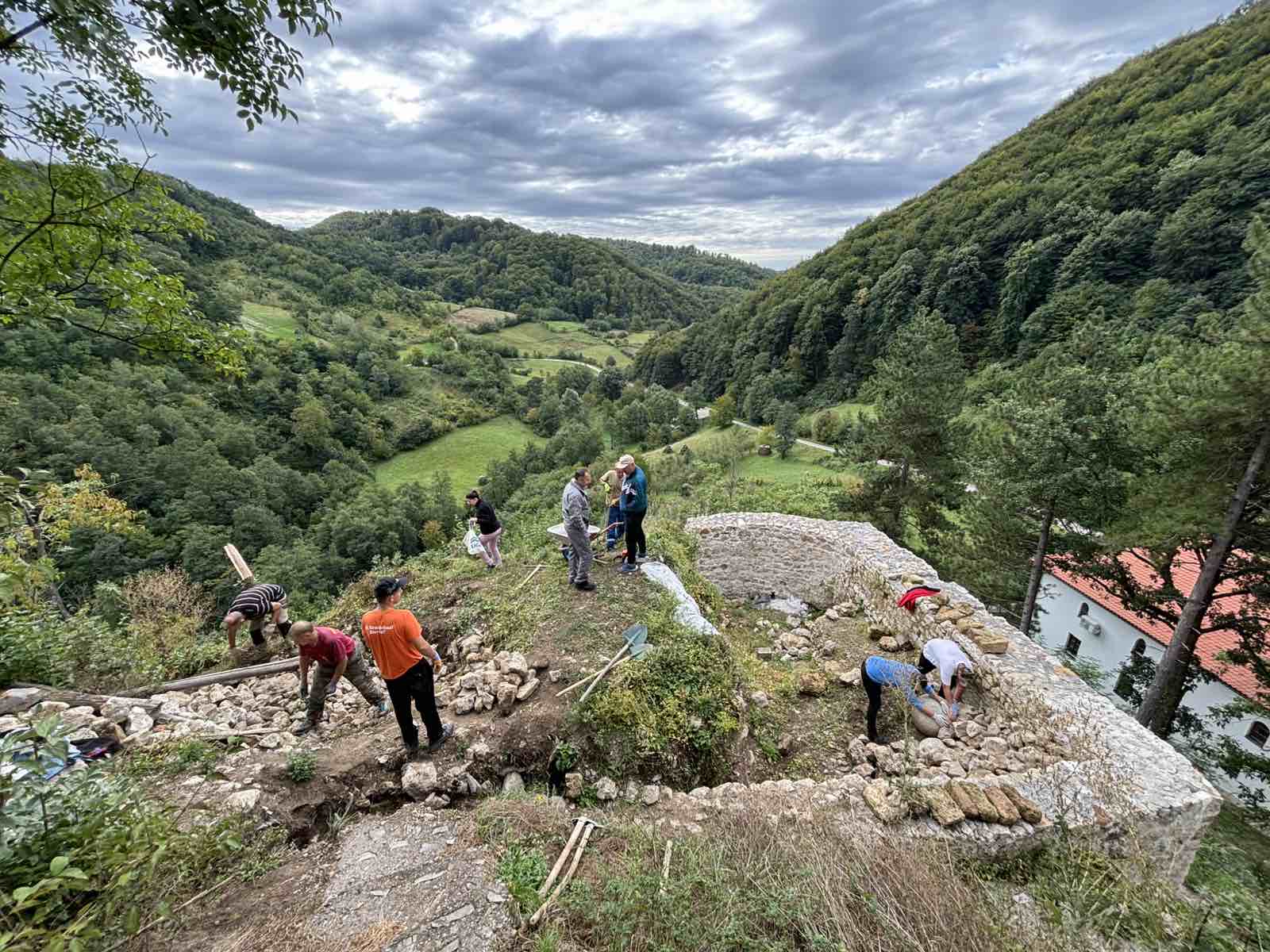 Stari grad Teočak: Nastavljena arheološka istraživanja