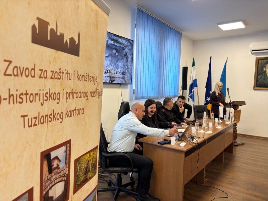 U Teočaku održana prezentacija projekta: “Revitalizacija historijskog područja – stara tvrđava Teočak”